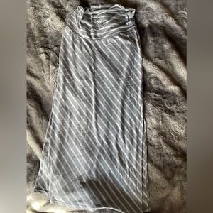 Old Navy Maternity Maxi Skirt - M